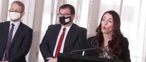 Jacinda Ardern, Premierministerin von Neuseeland, gibt neues Ampelsystem für den Umgang mit Covid-19 bekannt.