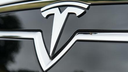 Nach neuesten Erkenntnissen war die Kritik am Autopilot-System von Tesla wohl unberechtigt.