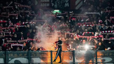 Hoch her ging es am Donnerstagabend in Rotterdam.
