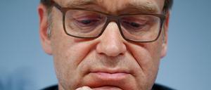 FILE PHOTO: German Bundesbank President Jens Weidmann addresses a news conference at the G20 Finance Ministers and Central Bank Governors Meeting in Baden-Baden, Germany, March 18, 2017. REUTERS/Kai Pfaffenbach//File Photo