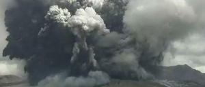 Die Warnstufe für den Vulkan wurde auf Stufe drei von insgesamt fünf erhöht.