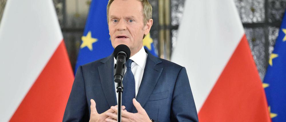 Der ehemalige EU-Ratspräsident Donald Tusk äußerte auf Twitter seinen Unmut gegenüber der PiS-Partei.