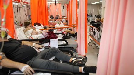 Überfüllt: Die Intensivstation der Bukarester Bagdasar-Arseni-Klinik.