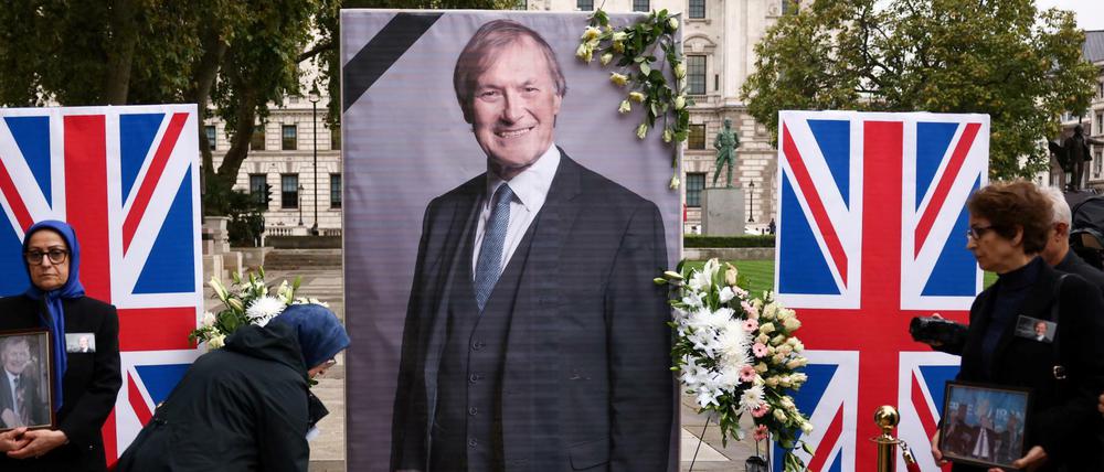 Gedenken an den ermordeten David Amess in London