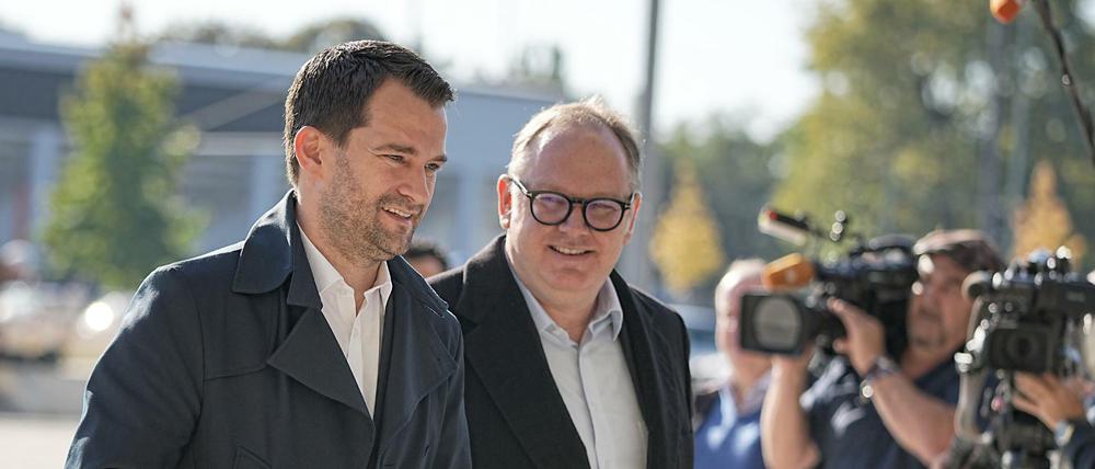 Johannes Vogel (l) und Harald Christ, Bundesschatzmeister der FDP, haben keine Berührungsängste mit Sozialliberalem.