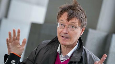 SPD-Gesundheitsexperte Karl Lauterbach spricht sich für eine Impfkampagne für Booster-Impfungen aus.