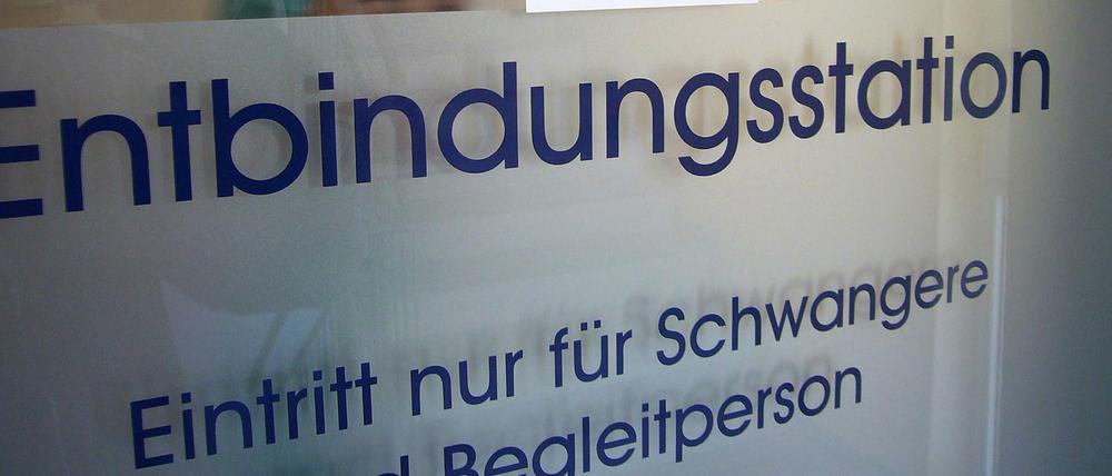 Schlechter Empfang. Werdende Mütter werden angeblich fortgeschickt aus Berlins Krankenhäusern.