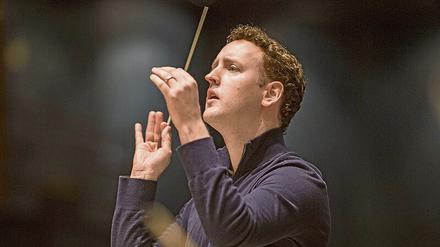 Maestro der feinen Nuancen: Der britische Dirigent Michael Francis. 