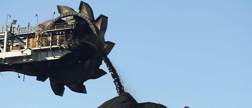 Australien verfügt über die drittgrößten Kohlereserven der Welt und ist der zweitgrößte Exporteur, etwa über den Hafen von Newcastle. Dass die Regierung umschwenken will, nehmen ihr viele Beobachter nicht ab.
