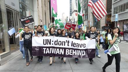 In New York demonstrieren Aktivisten im September 2018 für die Aufnahme Taiwans in die UN und ihre Organisationen, etwa die WHO.