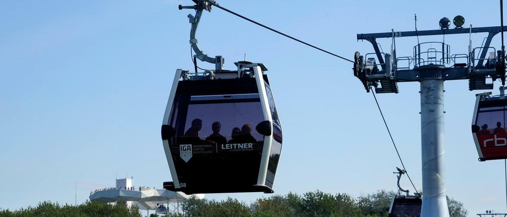 Schluss mit Gondelei. Die Marzahner Seilbahn schwebt so langsam in die Winterpause.
