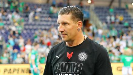 Stefan Kretzschmar warnt die Füchse Berlin vor Übermut.