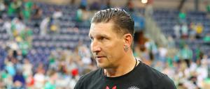 Stefan Kretzschmar warnt die Füchse Berlin vor Übermut.