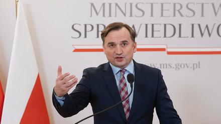 Der polnische Justizminister Zbigniew Ziobro weist das EU-Urteil gegen sein Land zurück (Archivbild).