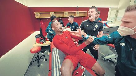 Kabinenspaß mit David Alaba und Kollegen. 