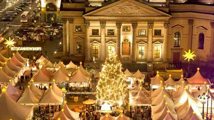 Auf dem Weihnachtsmarkt am Gendarmenmarkt will der Betreiber die 2G-Regelung anwenden.