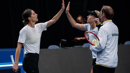 Am Montag trifft die deutsche Auswahl unter Führung von Kapitän Rainer Schüttler im Auftaktspiel ab 17 Uhr auf Tschechien.