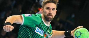 Fabian Wiede wird am Montag in Berlin untersucht. Die Füchse hoffen dann auf gute Nachrichten.