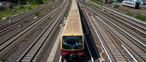 Ob Berlins S-Bahn Güter transportieren kann, untersucht der Senat mit einer Studie.