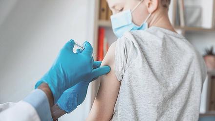 Oberarm oder übervorsichtig? Beim Thema Covid-Impfung für Kinder scheiden sich die Geister.
