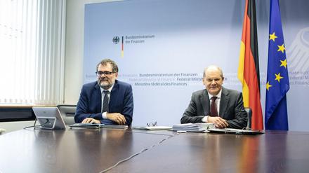 Bundesfinanzminister Olaf Scholz (r.) mit seinem Vertrauten, Staatssekretär Wolfgang Schmidt.