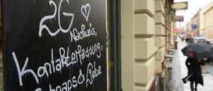 Aufgrund steigender Infektionszahlen plant das sächsische Kabinett plant die 2G-Regel für bestimmte Bereiche einzuführen.