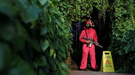 Die Netflix-Serie „Squid Game“ ist momentan sehr beliebt. Das haben sich Entwickler einer Kryptowährung jetzt zum Vorteil gemacht. 