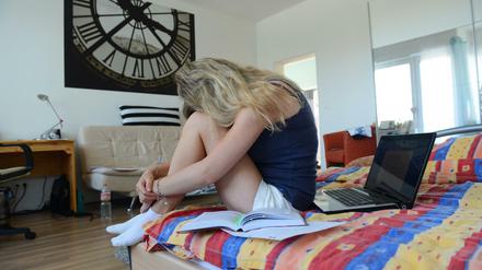Völlige Erschöpfung und extreme Schmerzen sind nur zwei von etlichen Symptomen bei ME/CFS.