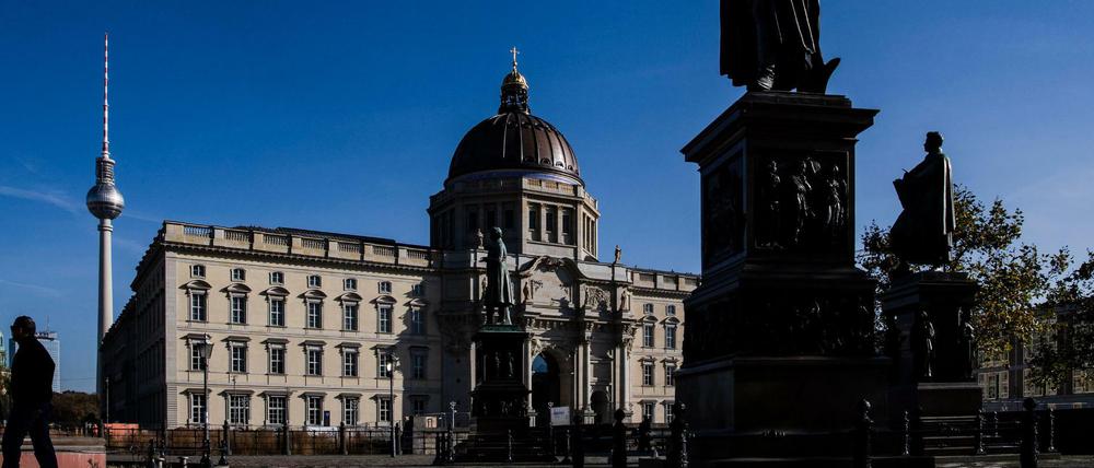Neuer Streit ums Humboldt Forum: Die Familie von Ehrhardt Bödecker, einem umstrittenen Großspender für das rekonstruierte Berliner Schloss, hat Vorwürfe gegen Bödecker bestätigt. 