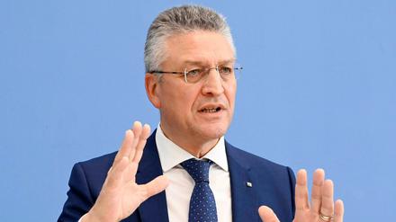 Lothar H. Wieler bei der Pressekonferenz zu Auffrischimpfungen gegen Corona im Haus der Bundespressekonferenz.