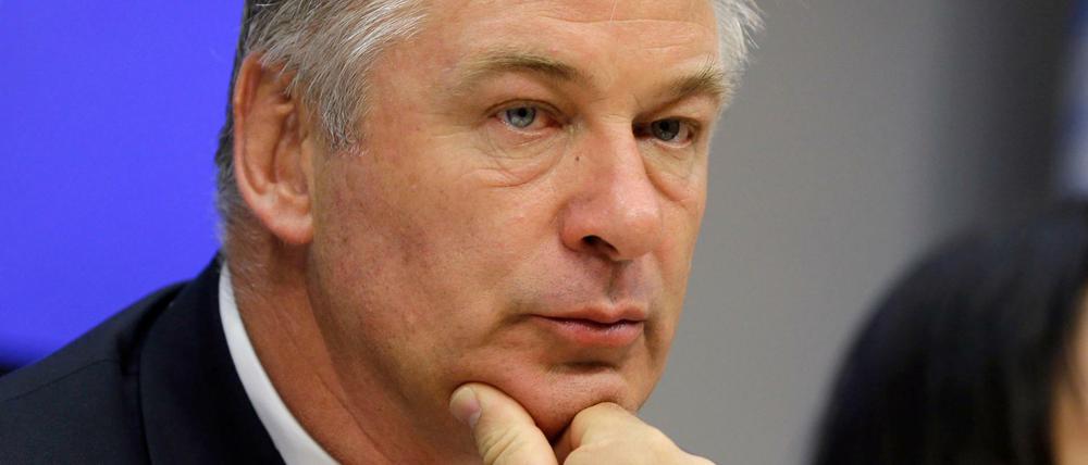 US-Schauspieler Alec Baldwin sieht sich mit einer Klage eines Beleuchters konfrontiert.
