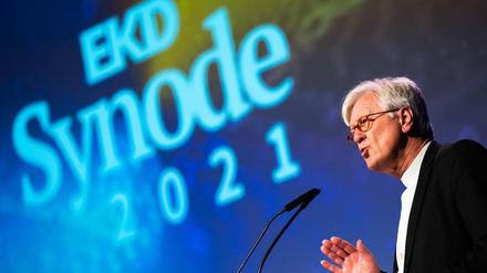 Heinrich Bedford-Strohm, Vorsitzender des Rates der Evangelischen Kirche in Deutschland, spricht während der EKD-Synode 2021. Auf der mehrtägigen Synode, zu der die meisten Kirchenparlamentarier wegen der Corona-Lage online zugeschaltet werden, soll ein neuer Ratsvorsitz der EKD gewählt werden.