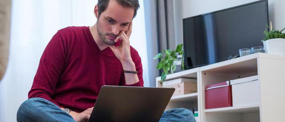 Warten auf die Online-Bestellung: Verzögern sich Lieferungen, darf man den Kaufvertrag widerrufen.