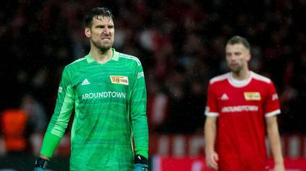Andreas Luthe war wegen seines Ausrutschers vor dem 1:2 der Pechvogel des Abends beim 1. FC Union. 