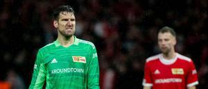 Andreas Luthe war wegen seines Ausrutschers vor dem 1:2 der Pechvogel des Abends beim 1. FC Union. 