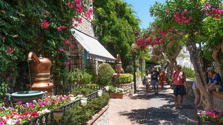 In diesem Stammhaus an der Via Matteotti auf Capri entstehen auch heute noch in unmittelbarer Nähe der Augustusgärten die Düfte von Carthusia.
