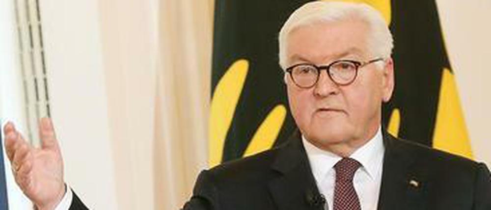 Entnervt oder verzweifelt? Der Bundespräsident appelliert dringend an alle Unentschlossenen, zur Impfung zu gehen.
