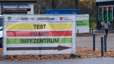 Testen, Impfpflicht, 2G? Es gibt viele Ideen, um die vierte Welle zu brechen.