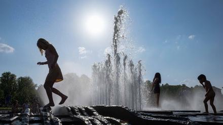 Wasser bietet Abkühlung bei Hitze, wird in Berlin aber gerade im Sommer knapp.