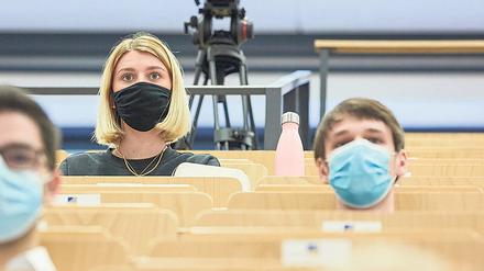Ziemlich präsent. Die Hochschulen wollen kein digitales Semester.