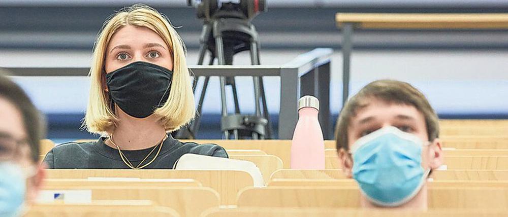 Ziemlich präsent. Die Hochschulen wollen kein digitales Semester.