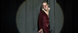 Szene aus Dmitri Schostakowitschs "Die Nase", zu sehen an der Komischen Oper Berlin 
