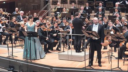 Olga Peretyatko als Maria und Vladislav Sulimsky als Mazeppa in der Philharmonie.