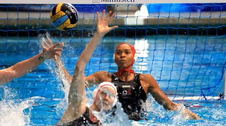 Gegen Mataro unterlagen die Berliner Wasserballerinnen eindeutig.