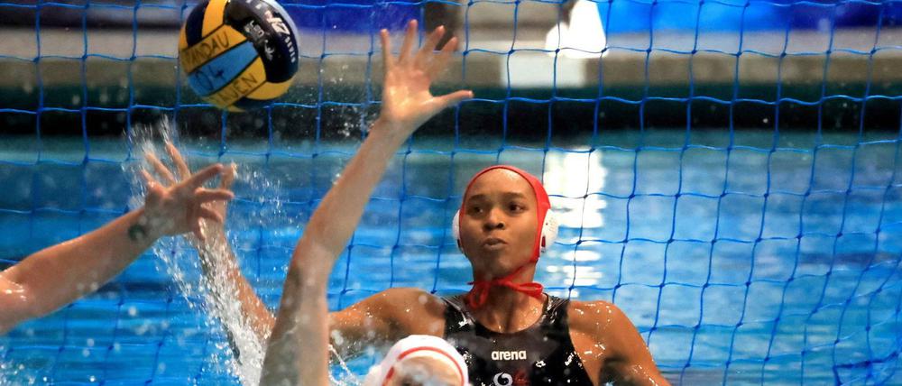 Gegen Mataro unterlagen die Berliner Wasserballerinnen eindeutig.