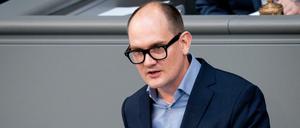 Der Grünen-Gesundheitspolitiker Janosch Dahmen hat sich für Karl Lauterbach als neuen Gesundheitsminister ausgesprochen.