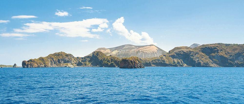 Unter den Wissenschaftlern gilt Vulcano als gefährlicher als beispielsweise der benachbarte Stromboli und der ungleich größere Ätna auf Sizilien.