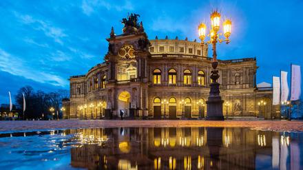 Die Dresdner Semperoper bleibt vorerst bis zum 24. November geschlossen.