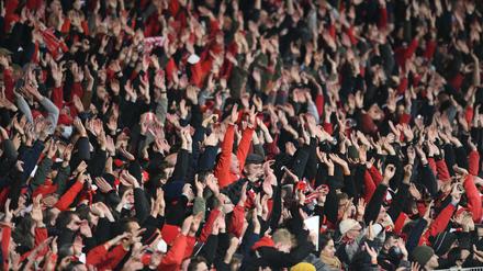 Viele Fans. Die Politik machte es möglich.