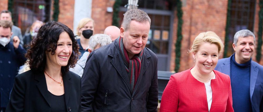 Die Fraktionsvorsitzenden und Spitzenkandidaten der jeweiligen Parteien im Land Berlin Bettina Jarasch ( l-r, Bündnis 90/ Die Grünen), Klaus Lederer ( Die Linke) und Franziska Giffey (SPD).